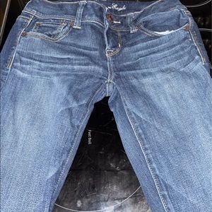 American Eagle Jeans Size 4 - Good Condition!